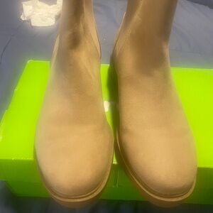 Esprit Tan Ankle Boots